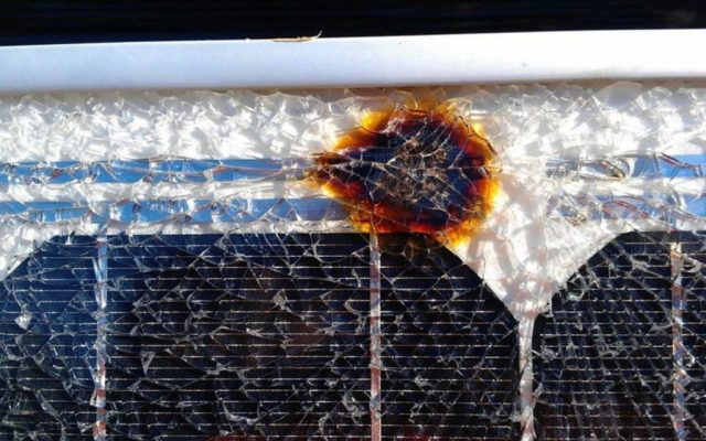 Tấm pin năng lượng mặt trời bị cháy tế bào quang điện do hiện tượng Hot spot